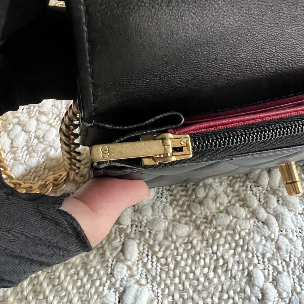 CHANEL Wallet on Chain - Picture 14 of 16